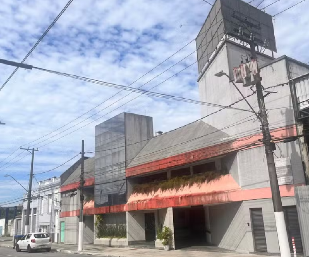 Um casal foi encontrado morto dentro de um quarto de um motel em Santos, no litoral de São Paulo. A principal suspeita da polícia...