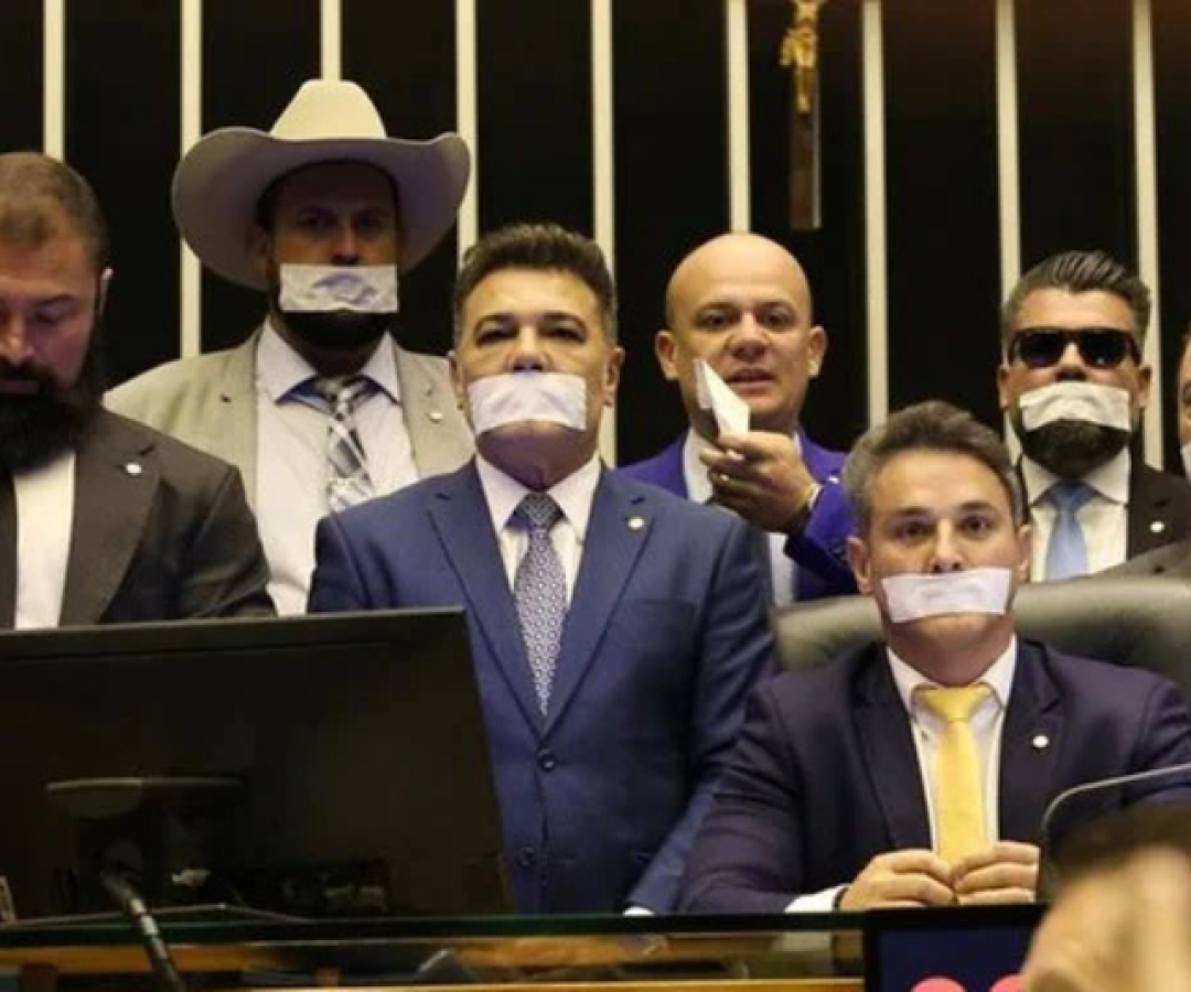 O Conselho de Ética da Câmara dos Deputados iniciou nesta terça-feira (7) processos disciplinares contra três deputados envolvidos no motim...