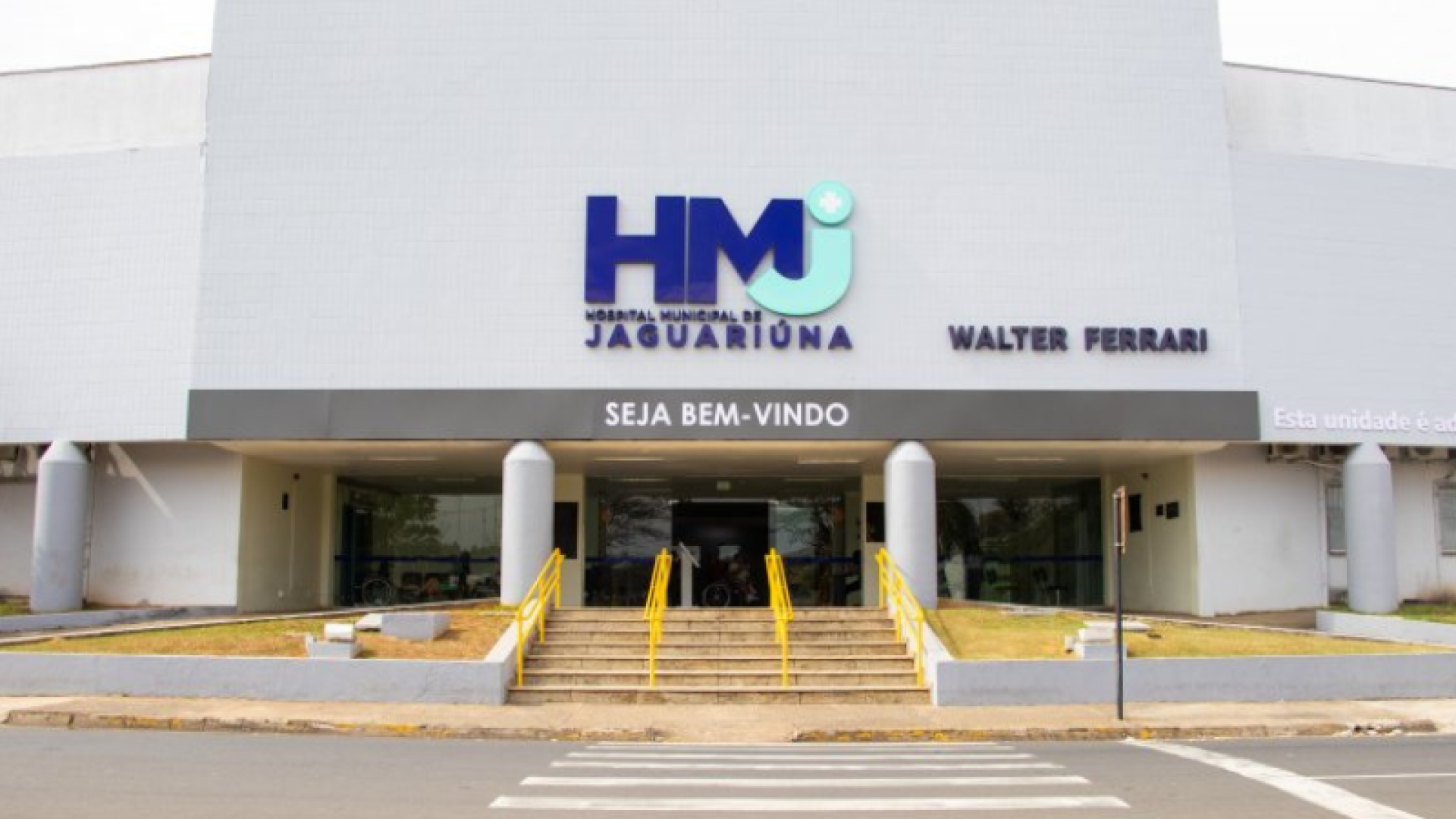 Uma mulher de 46 anos, açougueira, foi presa em flagrante nesta segunda-feira (6/10), após esfaquear o marido em meio a uma discussão...