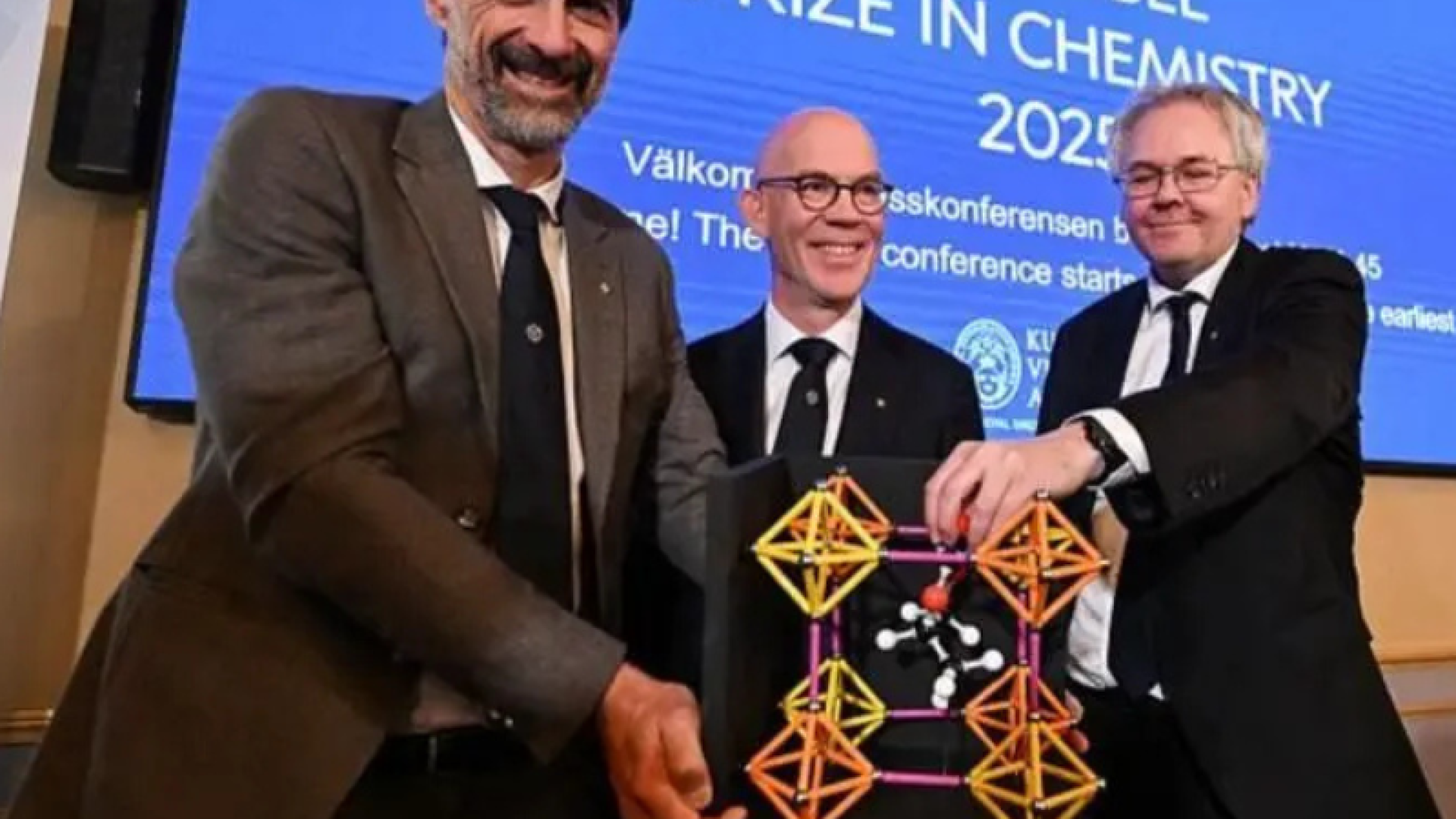 O Prêmio Nobel de Química de 2025 foi concedido nesta quarta-feira (8) aos cientistas Susumu Kitagawa, Richard Robson e Omar M. Yaghi...