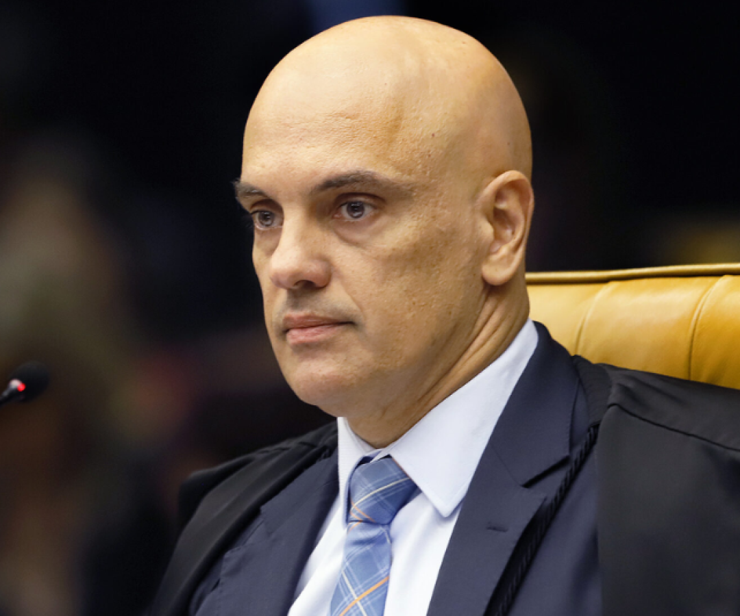 O ministro Alexandre de Moraes, do Supremo Tribunal Federal (STF), negou nesta segunda-feira (13) o pedido da defesa do ex-presidente...