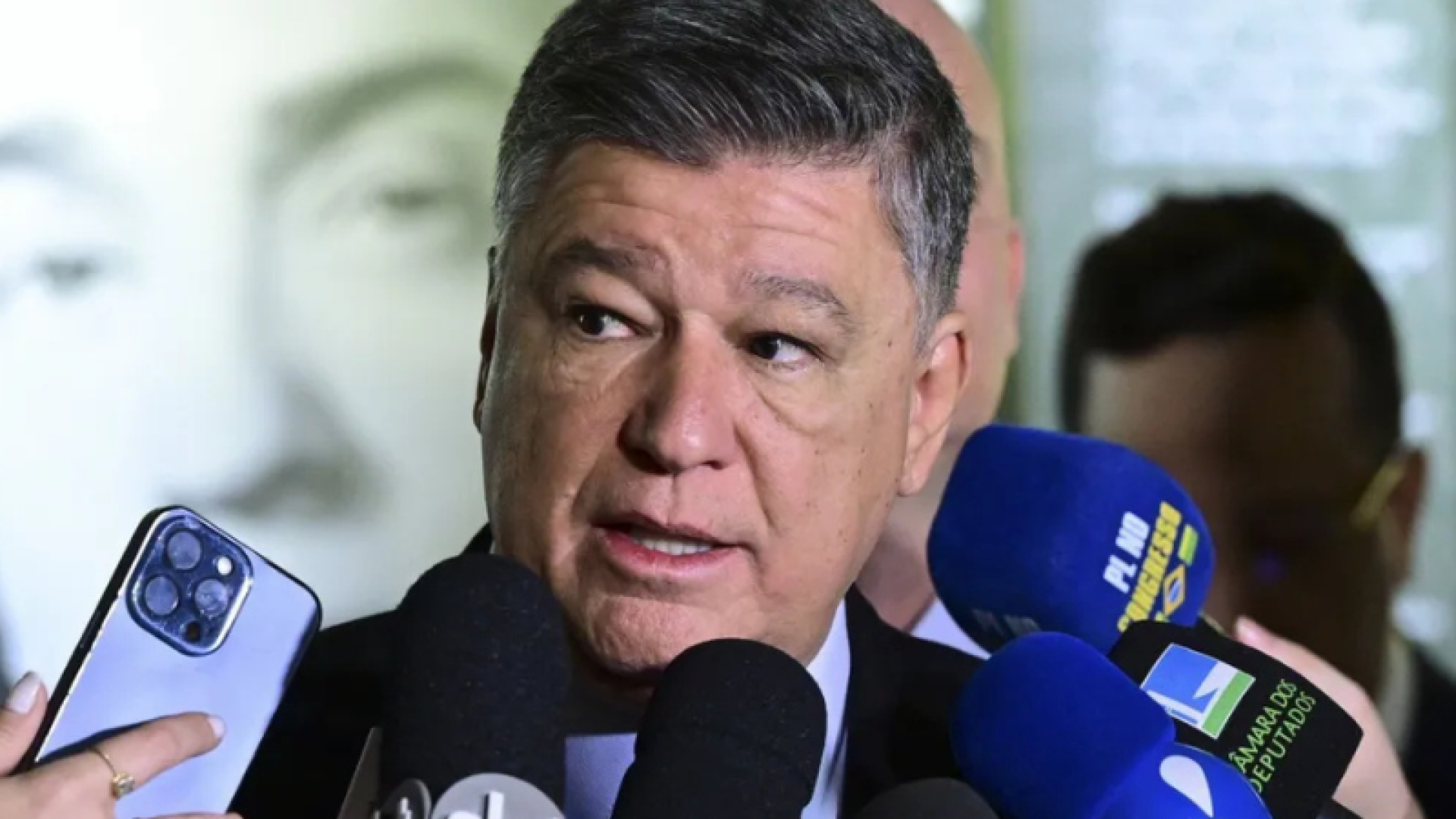 O ministro Luiz Fux, do Supremo Tribunal Federal (STF), concedeu nesta segunda-feira (13) habeas corpus ao ex-presidente do Instituto...