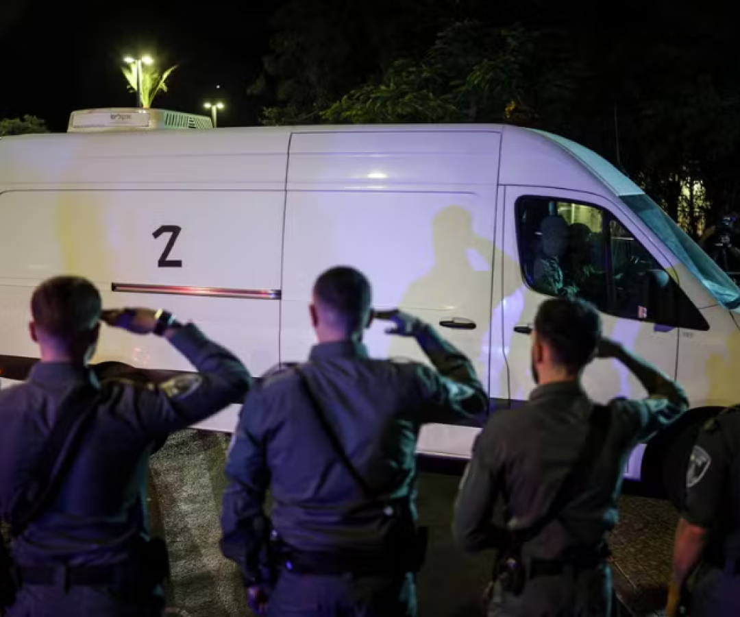 O Exército de Israel confirmou nesta terça-feira (14) a identidade dos corpos de quatro reféns entregues pelo grupo Hamas como parte...