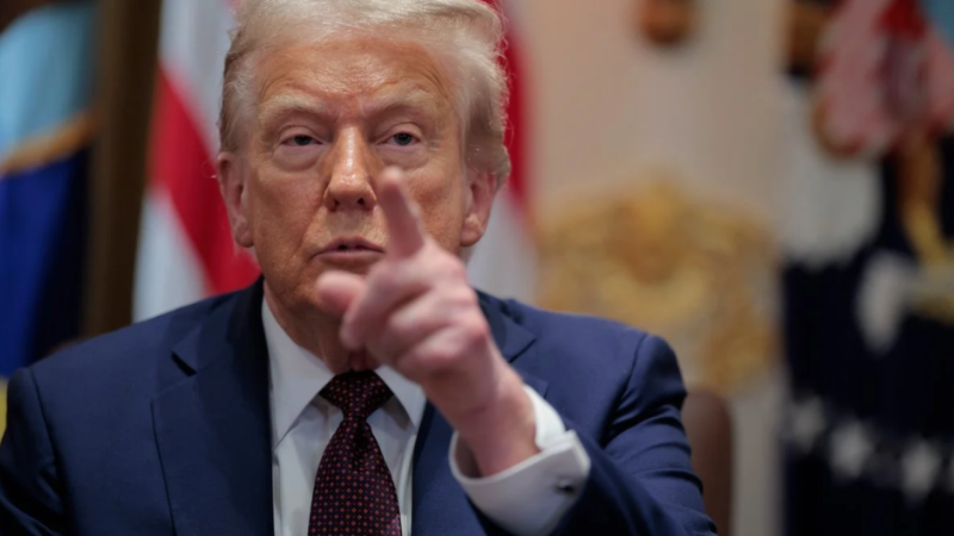 O presidente dos Estados Unidos, Donald Trump, afirmou nesta quinta-feira (23) que seu governo não vai parar até que a ameaça...