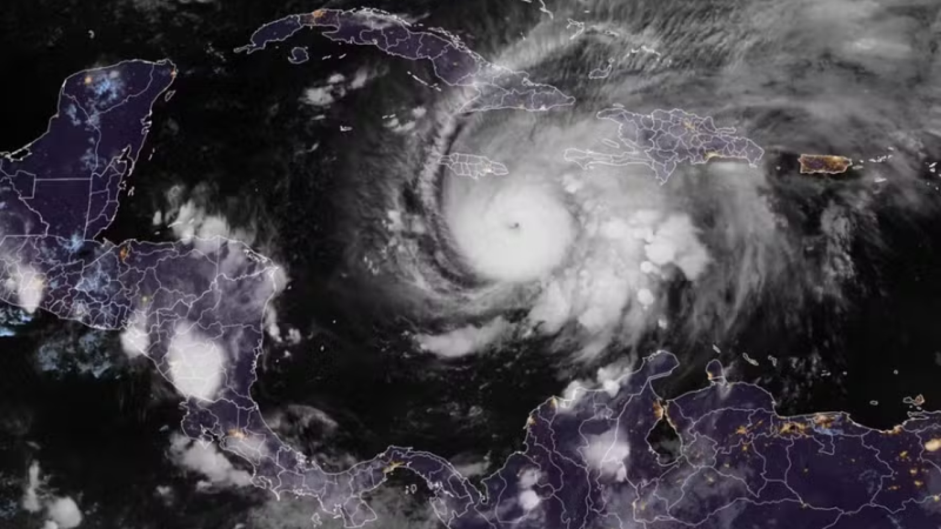 O furacão Melissa evoluiu para a categoria 5 — o nível mais alto na escala Saffir-Simpson — nesta segunda-feira (27), com ventos...