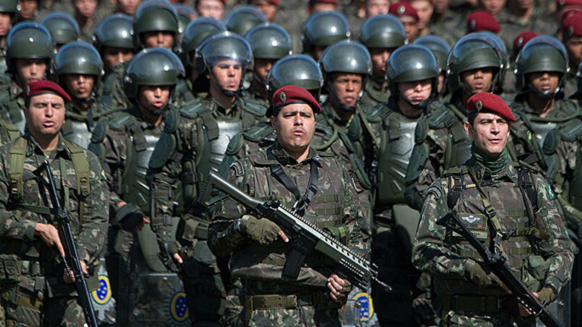 Nesta terça‑feira (28), o governo russo afirmou que tropas russas ouvem constantemente línguas estrangeiras — como inglês e francês...