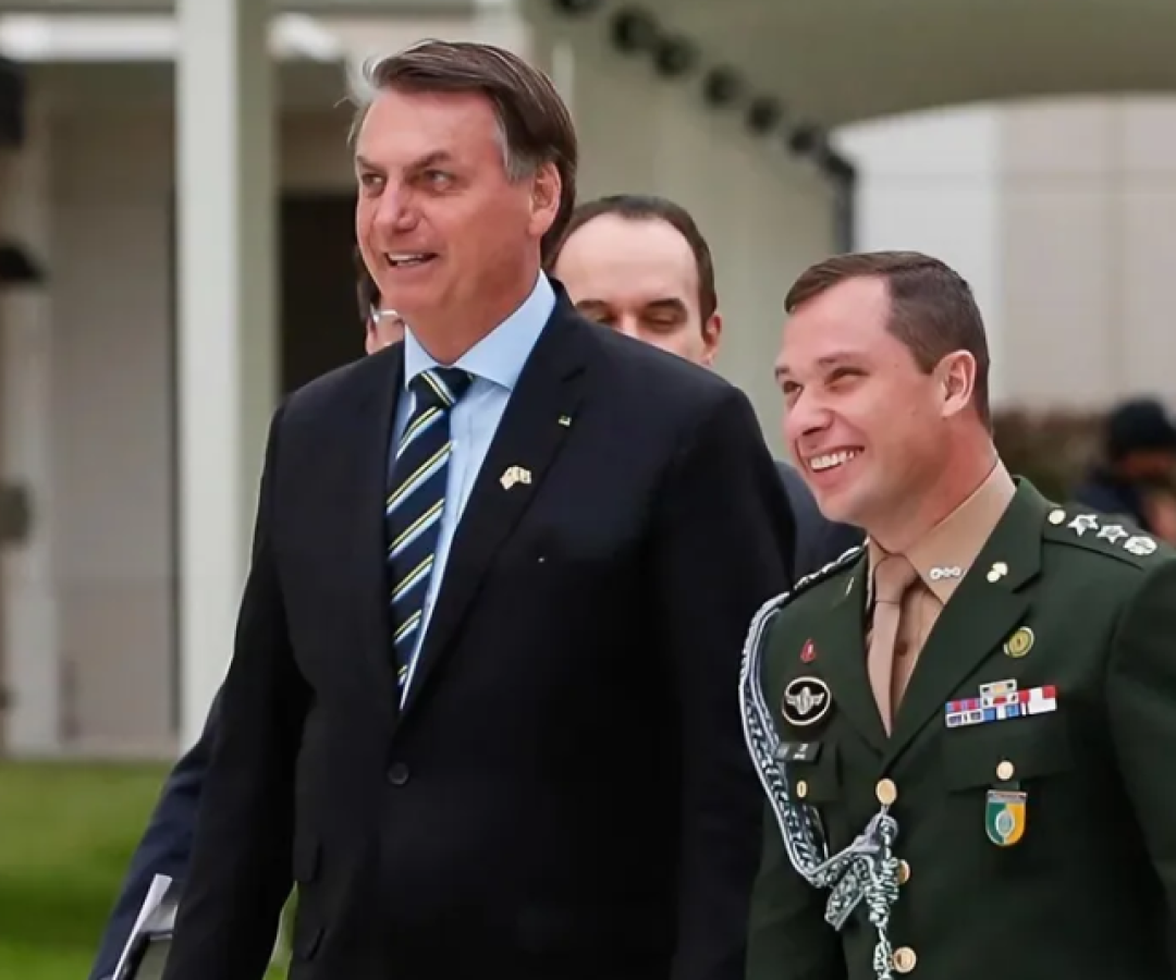 A defesa do tenente-coronel Mauro Cid solicitou nesta segunda-feira (3/11) a extinção da punibilidade da pena de dois anos...