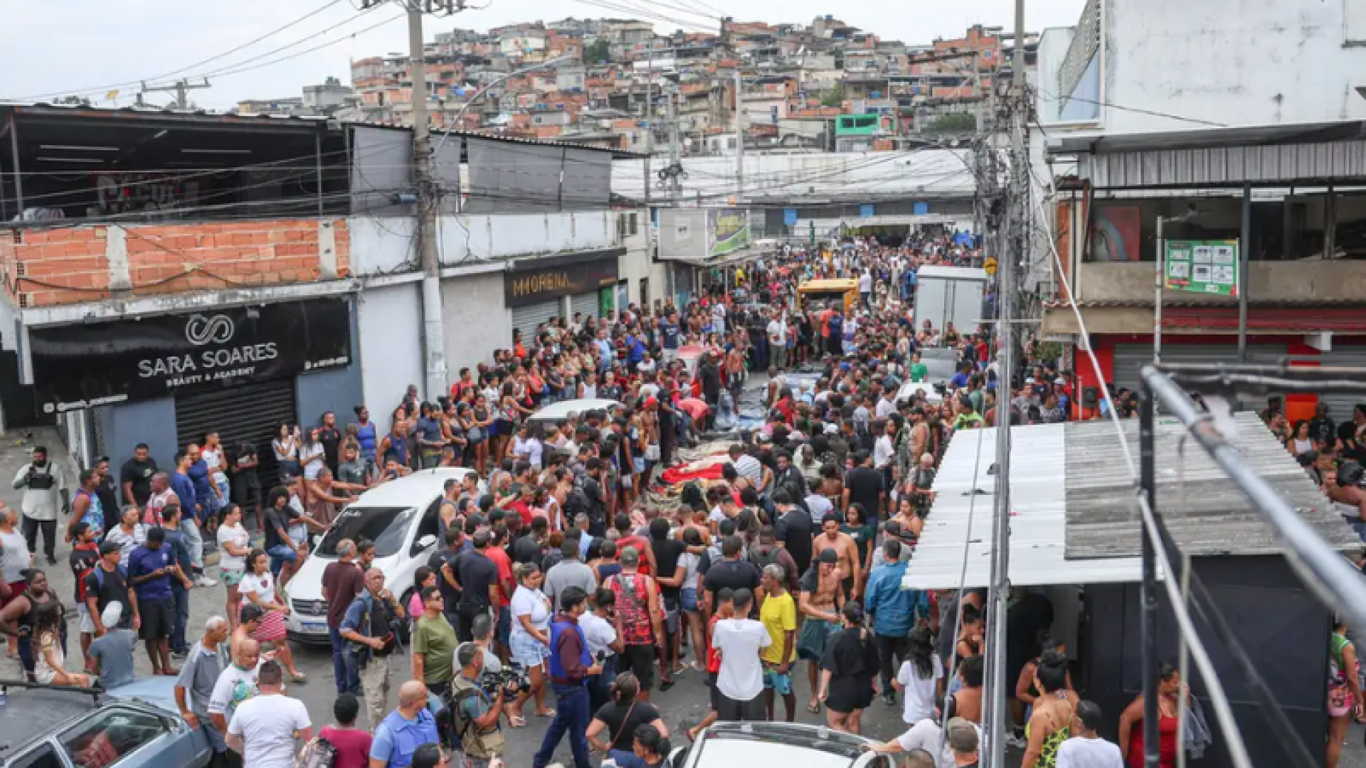 O Governo do Rio de Janeiro, por meio da Polícia Civil, divulgou nesta segunda-feira (3) a identificação de 115 pessoas mortas...