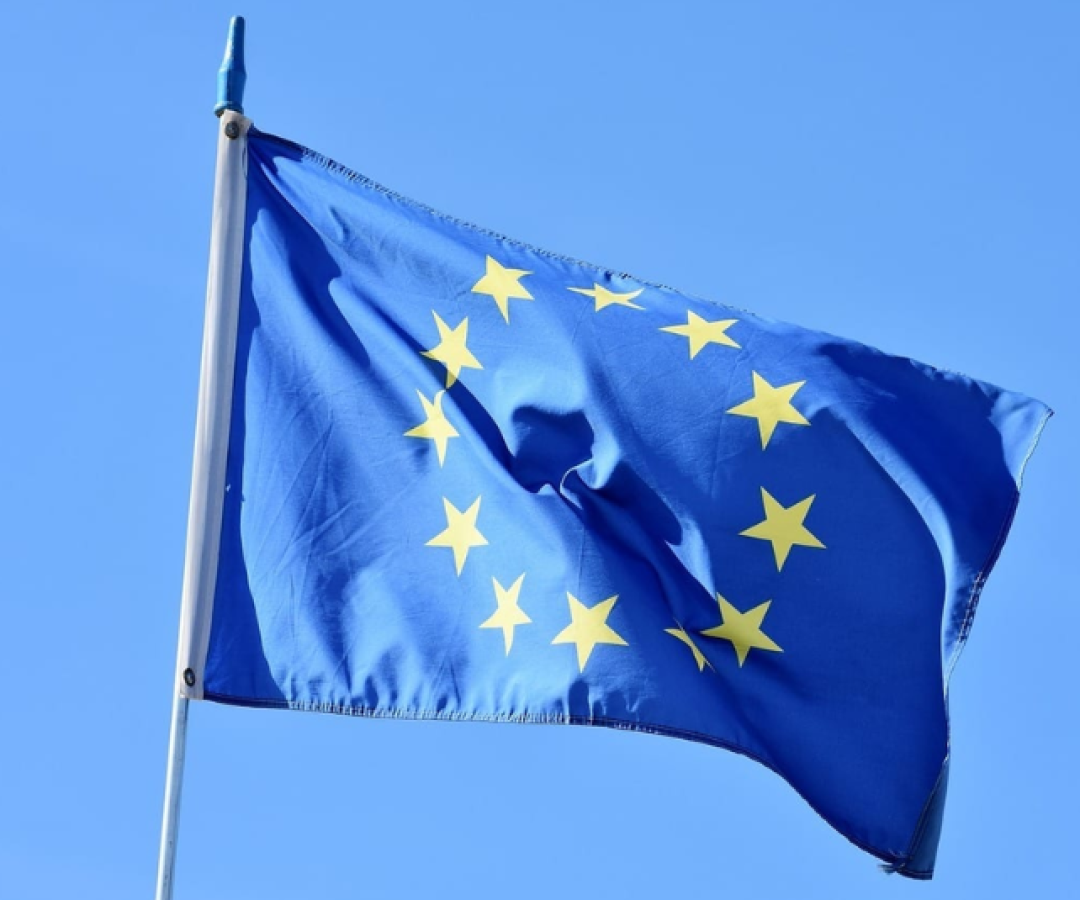 A União Europeia aprovou na madrugada desta quarta-feira (5) uma nova meta climática: reduzir em 90% as emissões de gases...