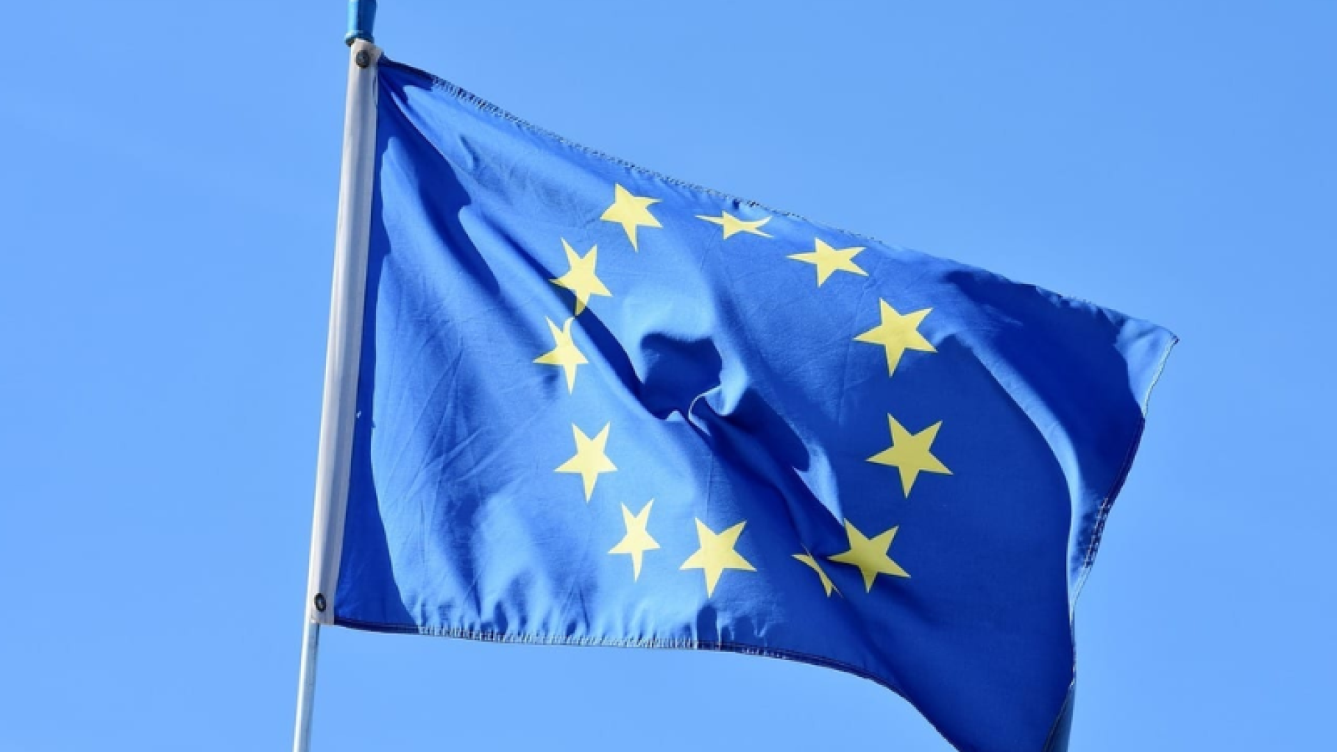 A União Europeia aprovou na madrugada desta quarta-feira (5) uma nova meta climática: reduzir em 90% as emissões de gases...