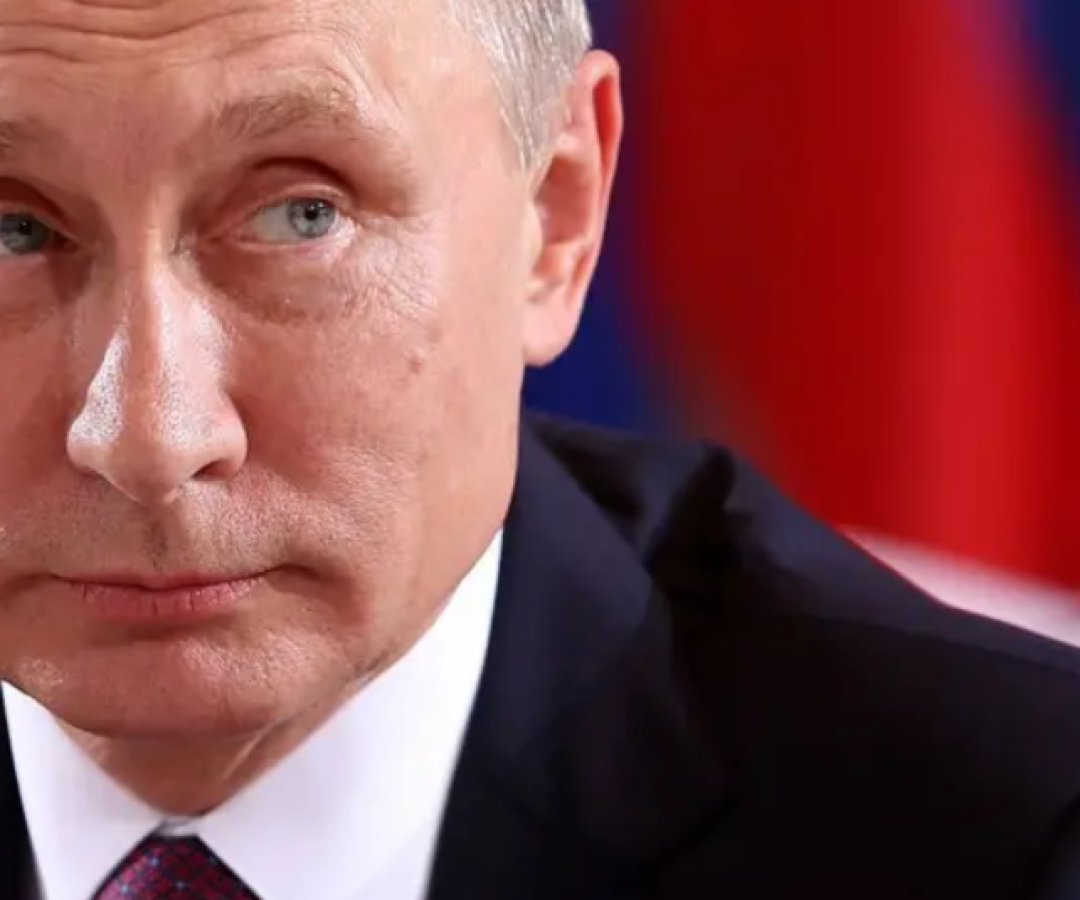 O presidente russo, Vladimir Putin, afirmou na quarta-feira (5/11) que a Rússia poderá retomar testes nucleares caso os...