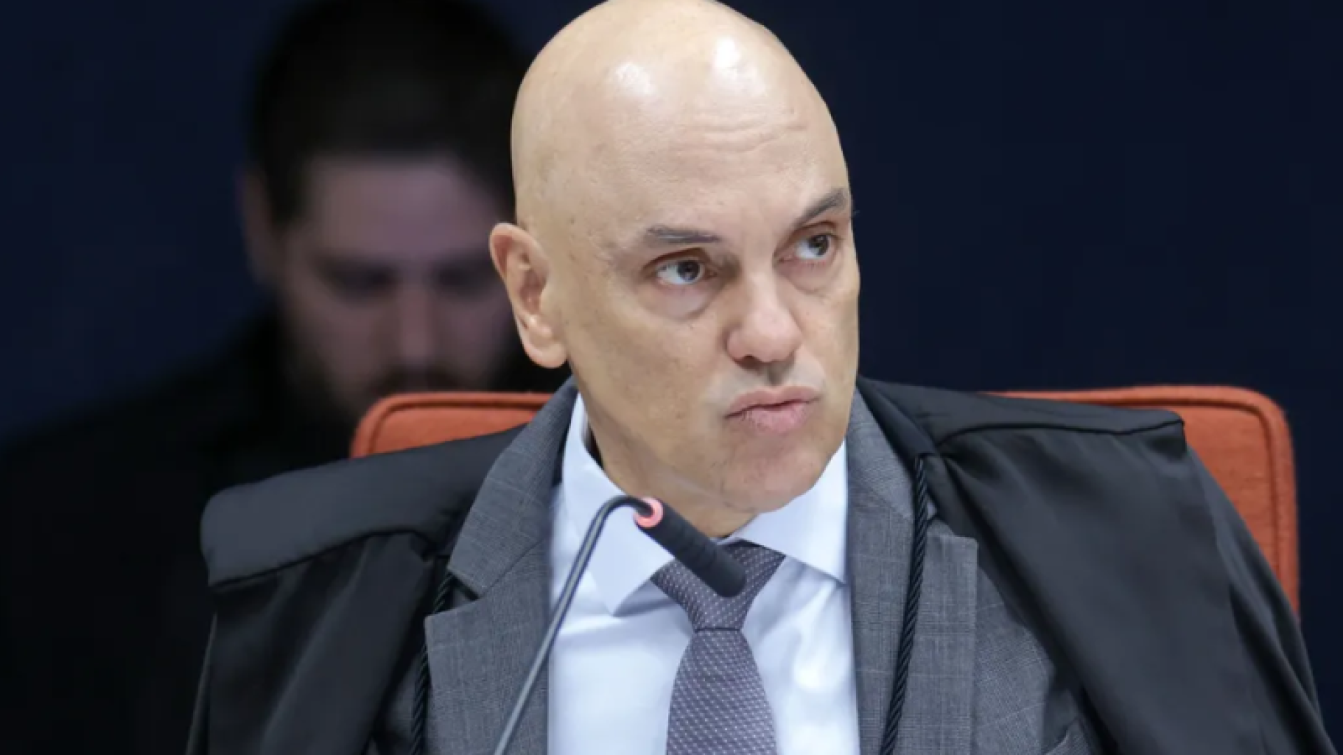 O ministro Alexandre de Moraes, do Supremo Tribunal Federal (STF), determinou nesta segunda-feira (10) a suspensão imediata...