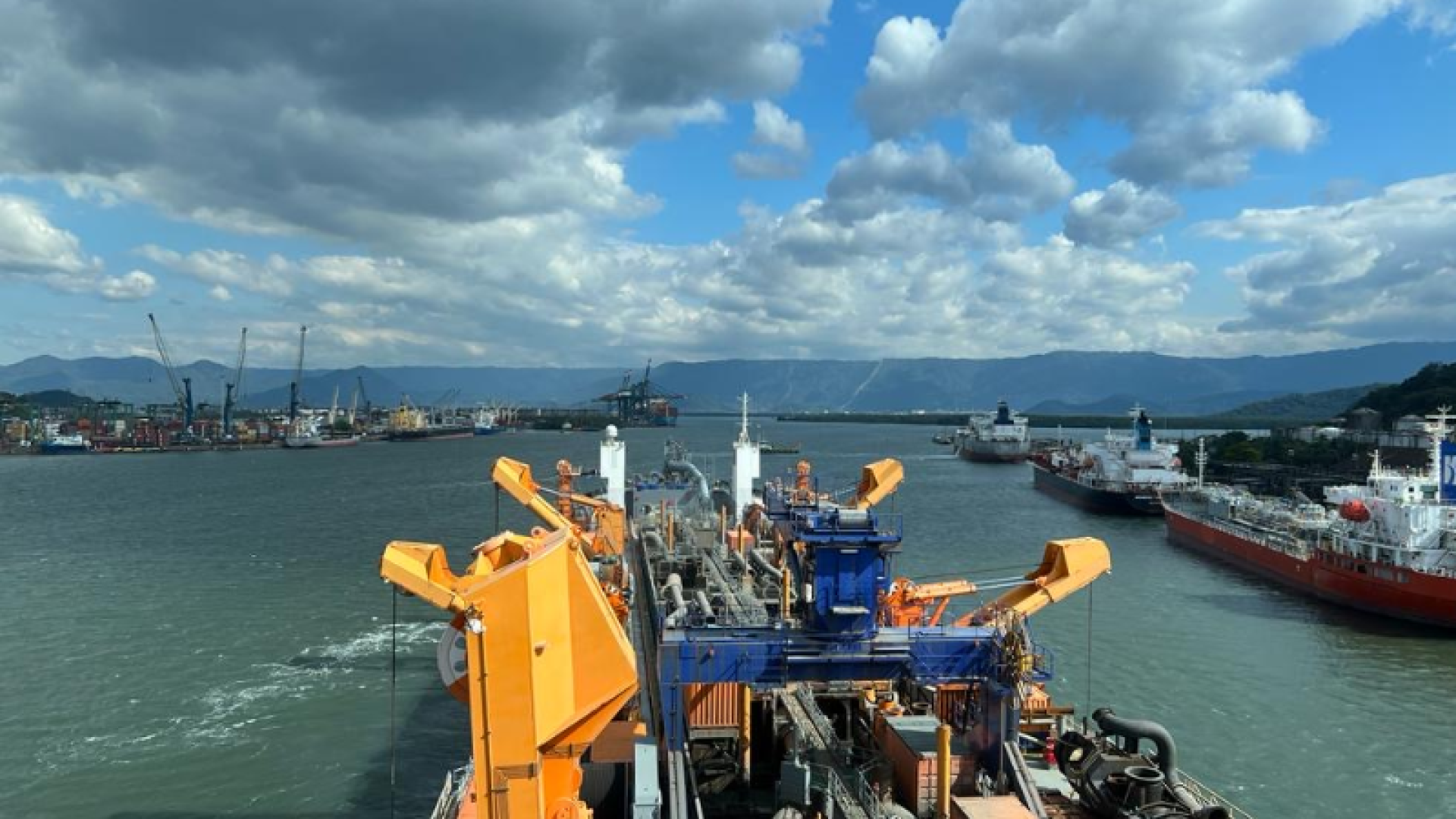 A Autoridade Portuária de Santos (APS) anunciou a aprovação do Plano Conceitual de Dragagem 2025-2026, que orientará a gestão e execução...