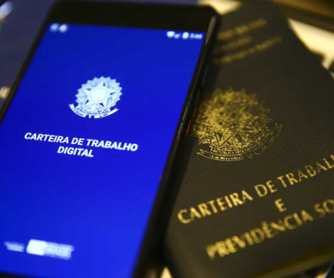 Diversas oportunidades estão abertas para profissionais de diferentes áreas no Posto de Atendimento ao Trabalhador (PAT) de Guarujá.