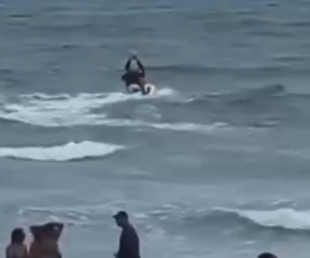 O corpo do jovem Higor, de 23 anos, morador de Caieiras (SP), foi encontrado neste domingo (16) na faixa de areia da praia do bairro...