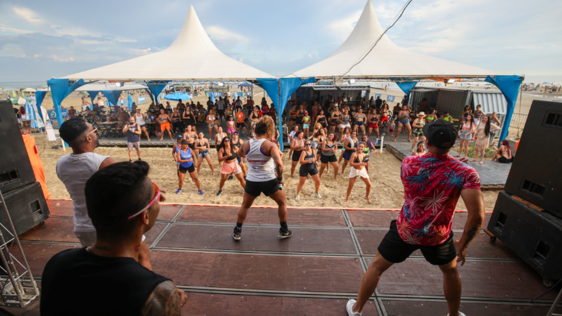 A edição 2025/2026 do Estação Verão Praia começa nesta sexta-feira (26) em Praia Grande (SP), com previsão de atrair cerca de 1 milhão...