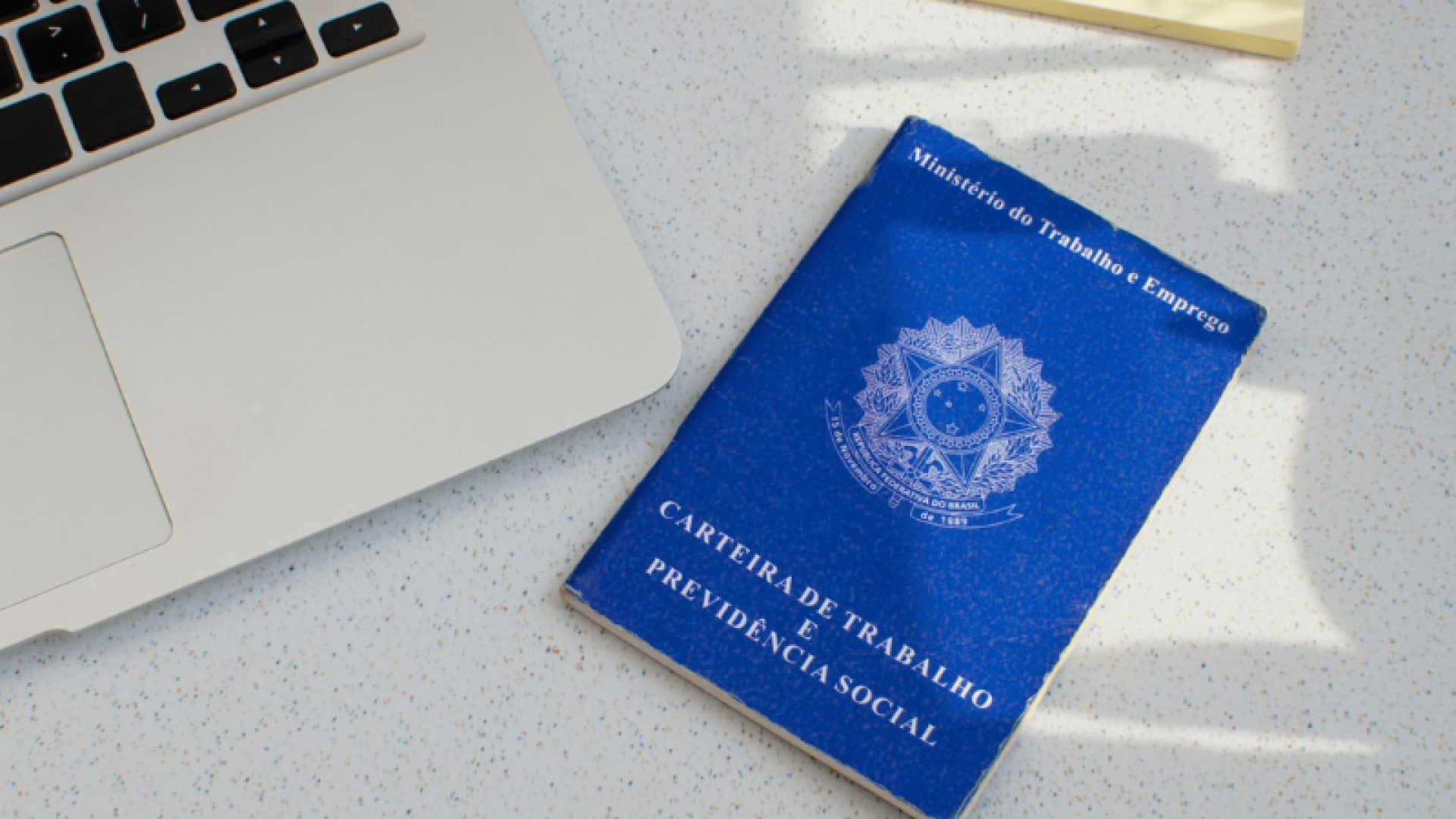 O Posto de Atendimento ao Trabalhador (PAT) de Guarujá está com 253 vagas de emprego disponíveis nesta terça-feira (27).