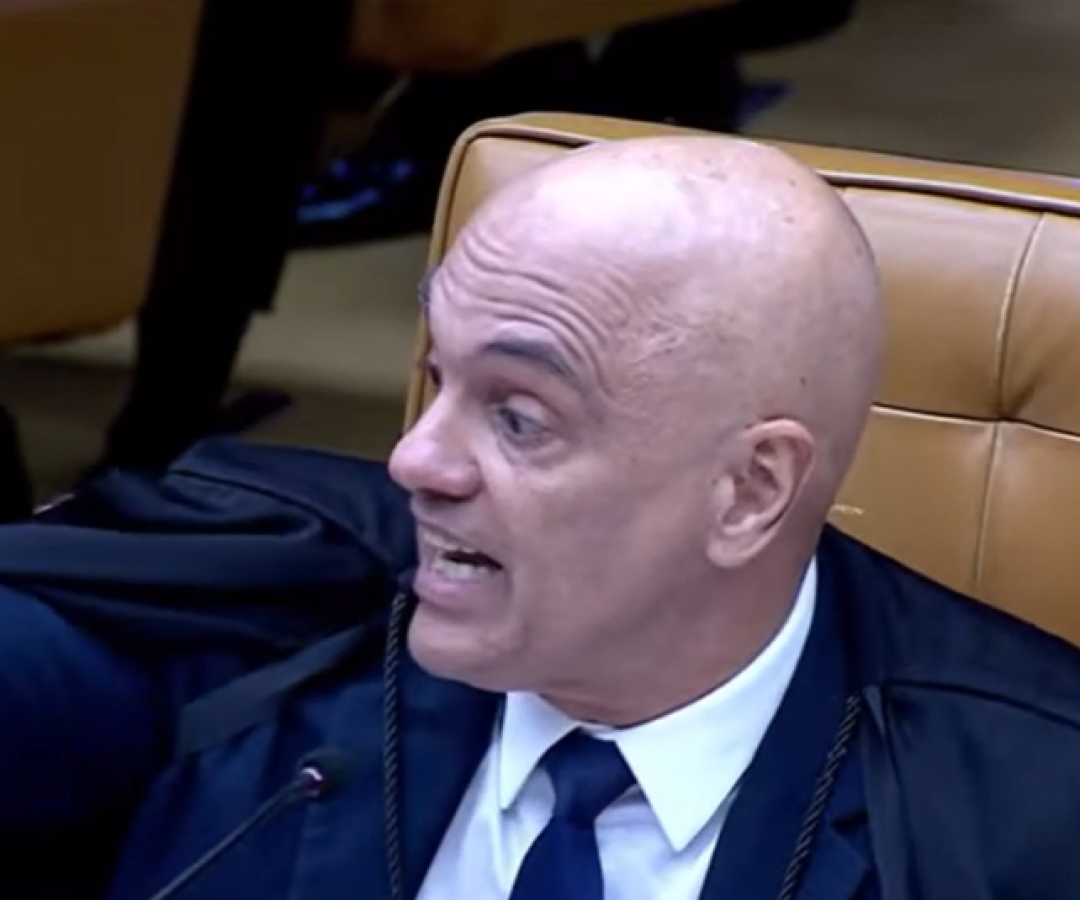 Os ministros Alexandre de Moraes e André Mendonça protagonizaram um bate-boca nesta terça-feira (15), durante julgamento no Supremo...