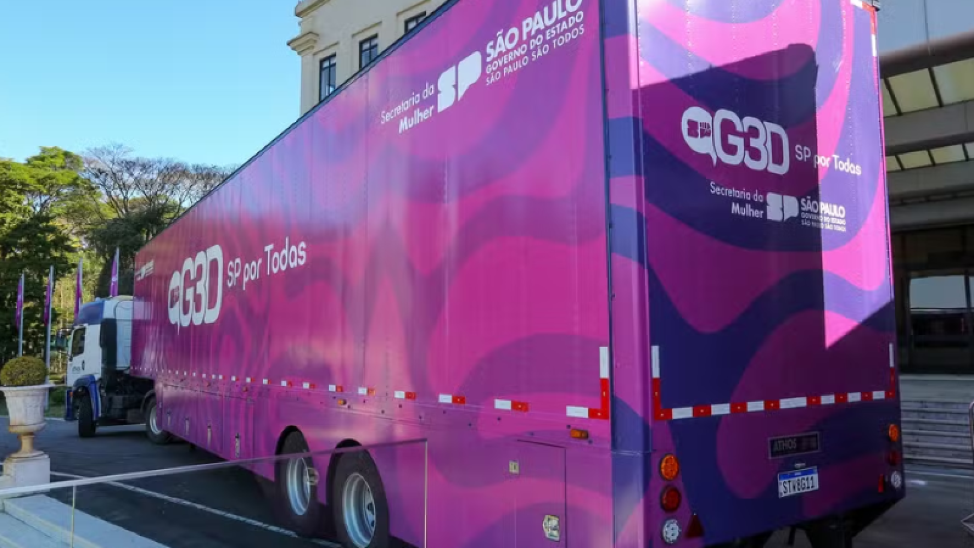 Entre os dias 19 e 31 de janeiro, as Carretas da Mamografia e do Empreendedorismo estarão em Santos, no litoral de São Paulo...