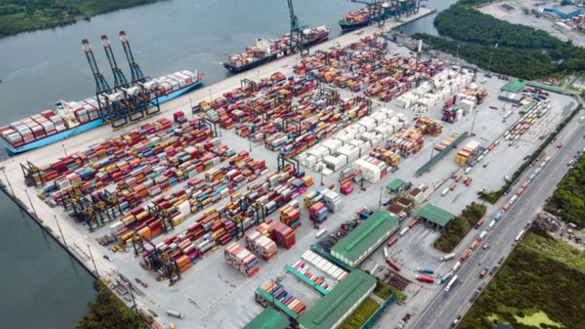 A licitação do Terminal de Contêineres Santos 10 (Tecon STS10), localizado no cais do Saboó, no Porto de Santos (SP)...