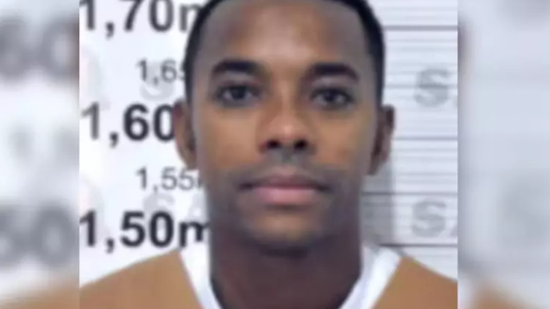 A defesa do ex-jogador Robson de Souza, conhecido como Robinho, apresentou novo pedido ao Supremo Tribunal Federal (STF) para retirar...