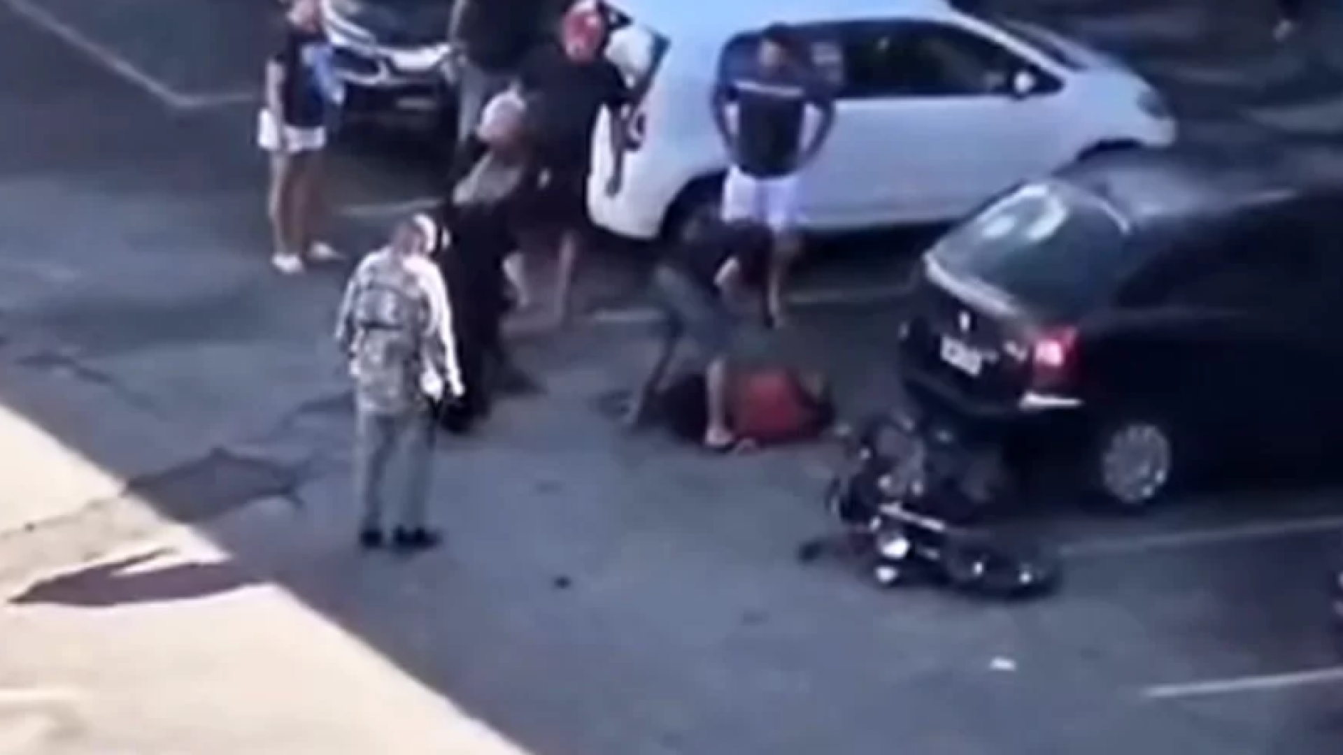 Um homem foi detido na manhã desta quinta-feira (4) em Praia Grande, litoral de São Paulo, após uma tentativa de roubo dentro de um...