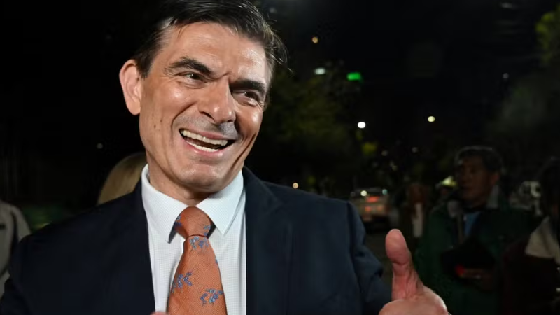 Rodrigo Paz, do Partido Democrata Cristão (PDC), foi eleito presidente da Bolívia neste domingo (19) ao vencer o segundo turno com...