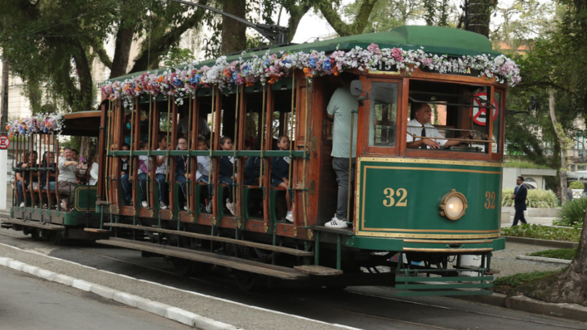 Santos comemorou nesta terça-feira (23) os 25 anos da Linha Turística do Bonde, um dos símbolos do Centro Histórico da cidade.