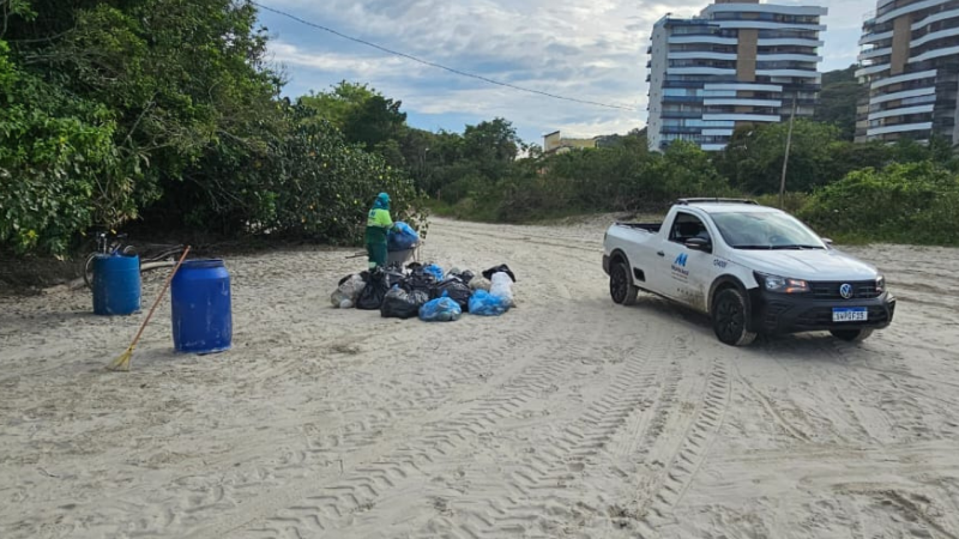 A Prefeitura de Bertioga intensificou os serviços de limpeza urbana entre os dias 25 de dezembro e 4 de janeiro, período das festas...