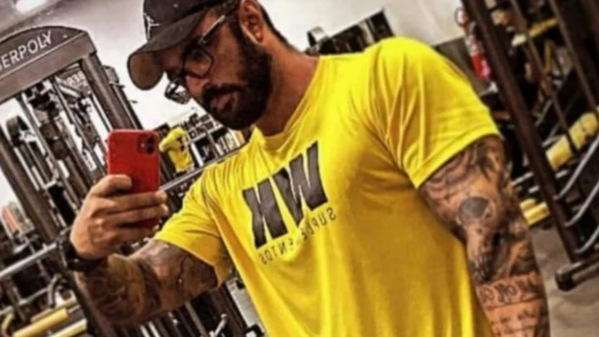 O personal trainer Douglas Lenon Gonçalves Martins, de 40 anos, morreu nesta quarta-feira (10), após permanecer 15 dias internado...
