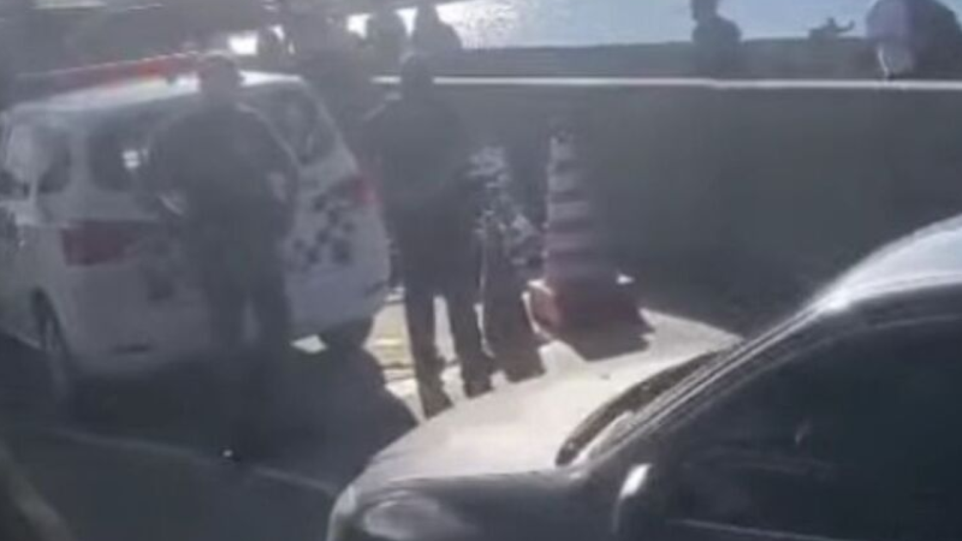 Um ciclista, de aproximadamente 30 anos, morreu após ser atropelado por um caminhão na manhã desta quarta-feira (10)...