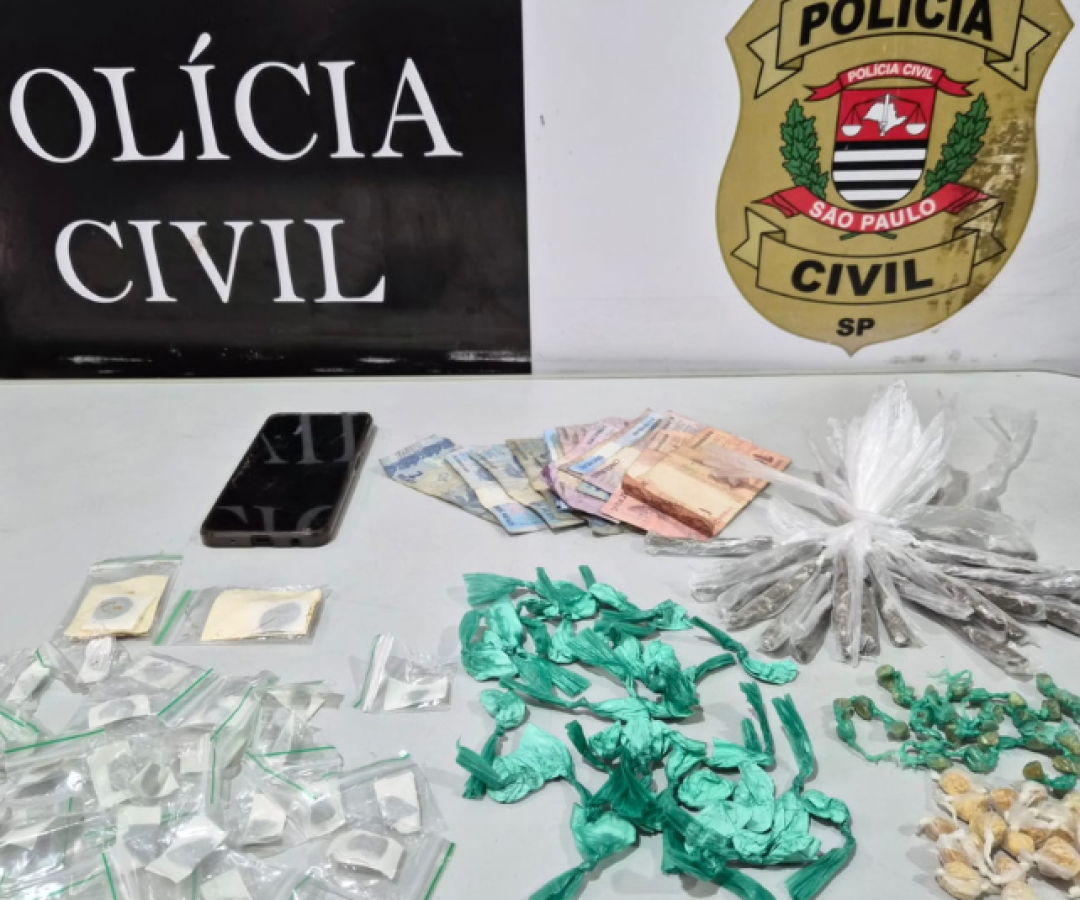 Richard Lima Nazaré, suspeito de envolvimento com tráfico de drogas, foi preso em flagrante na manhã desta quarta-feira (8)...