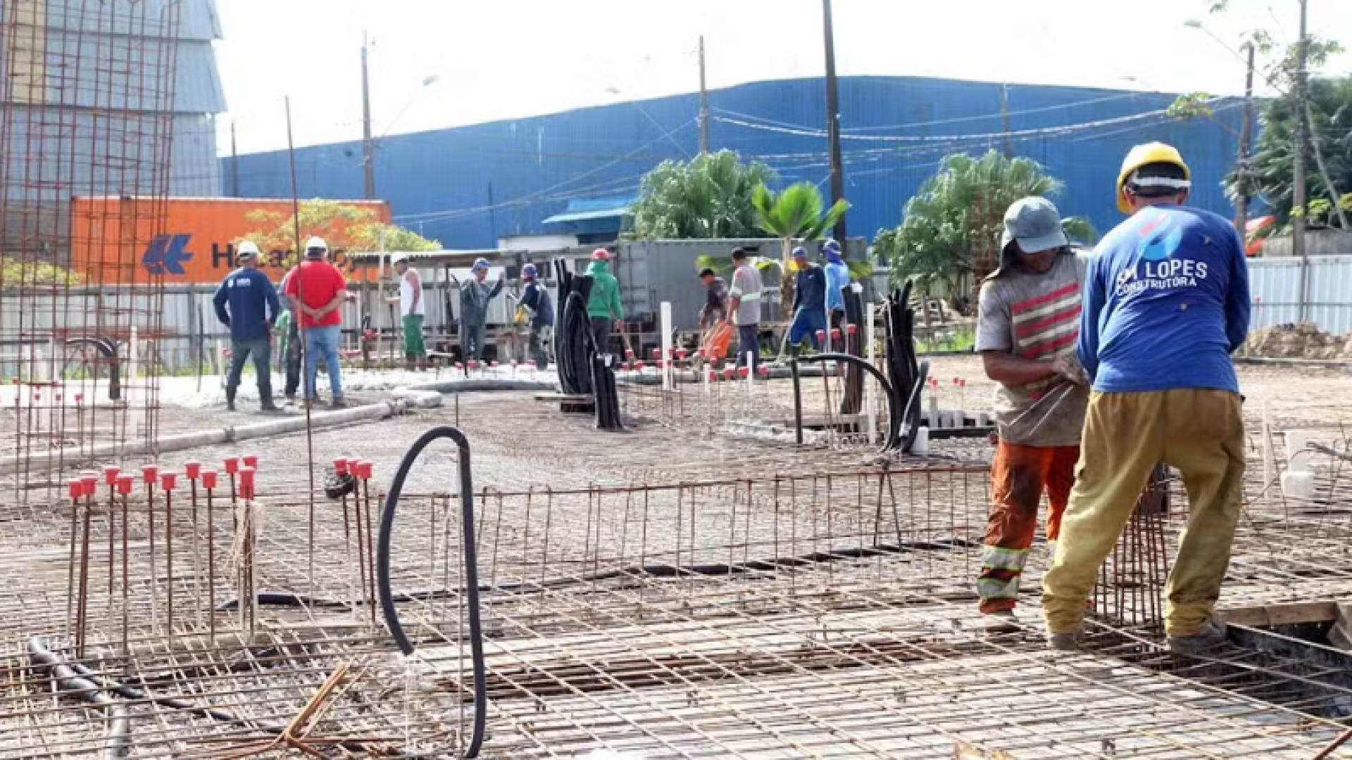 A Prefeitura de Santos firmou uma parceria com a empresa Marimex para retomar as obras da nova Unidade Municipal de Ensino...