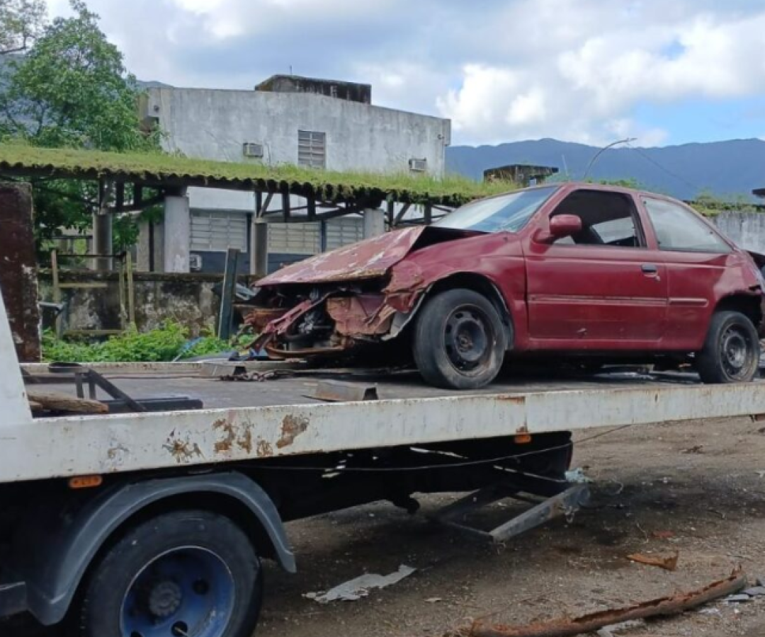 Quase um mês após o início da operação de remoção de veículos abandonados em Cubatão (SP), a Companhia Municipal de Trânsito...