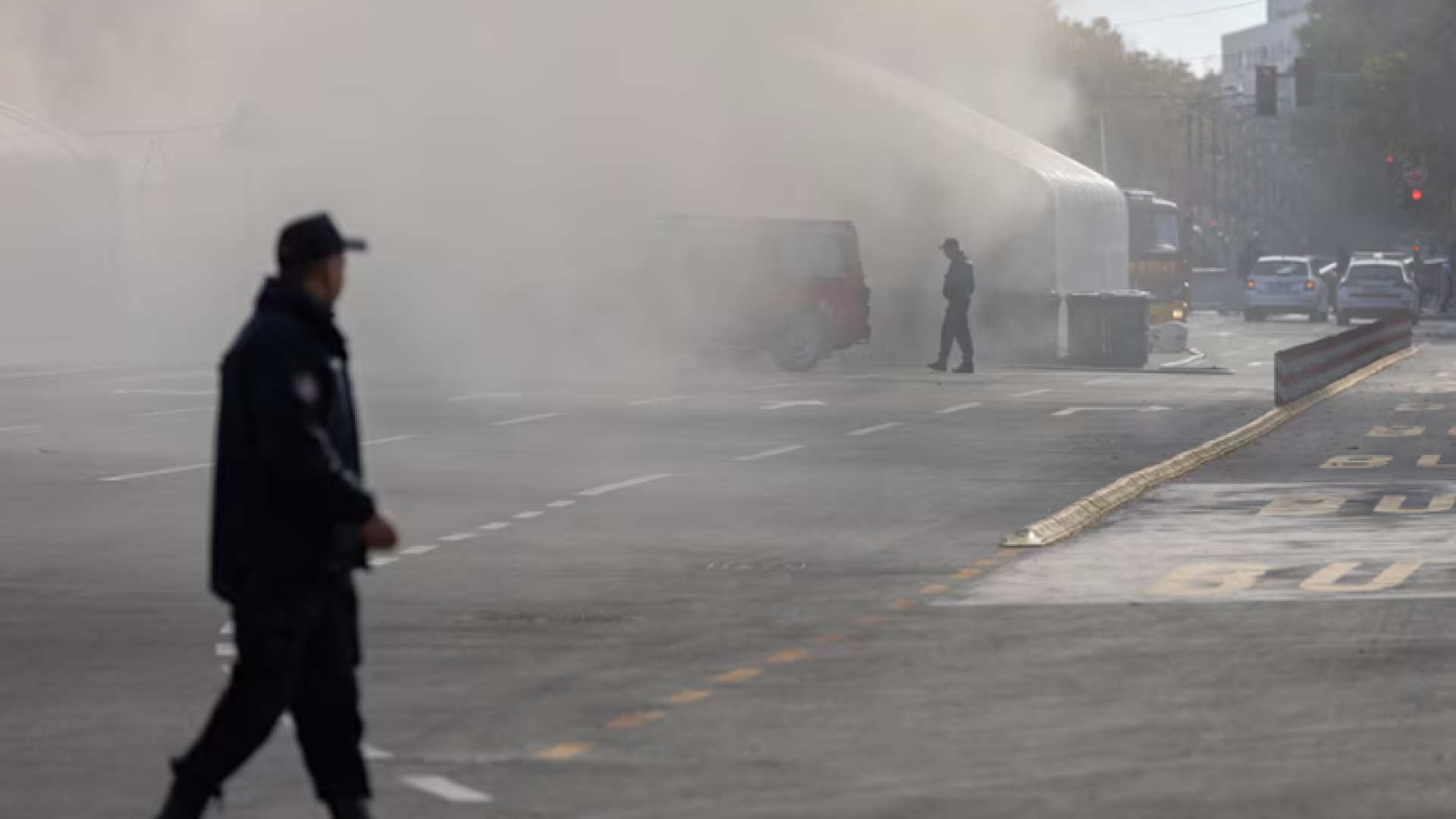 Um tiroteio em frente ao Parlamento da Sérvia, na capital Belgrado, deixou ao menos uma pessoa ferida nesta quarta-feira (22)...