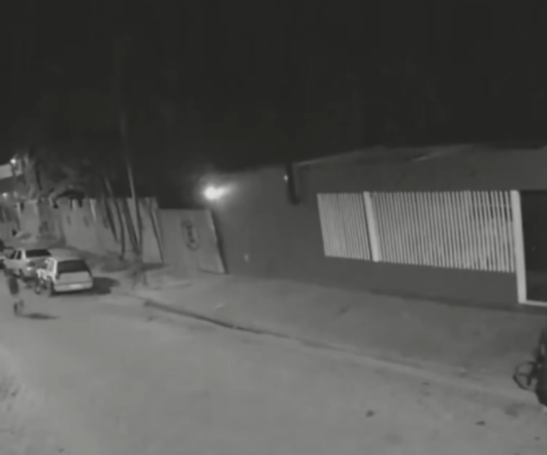 Uma mulher de 44 anos foi morta a golpes de taco de beisebol na madrugada da última quinta-feira (16), no bairro Gaivota, em Itanhaém...
