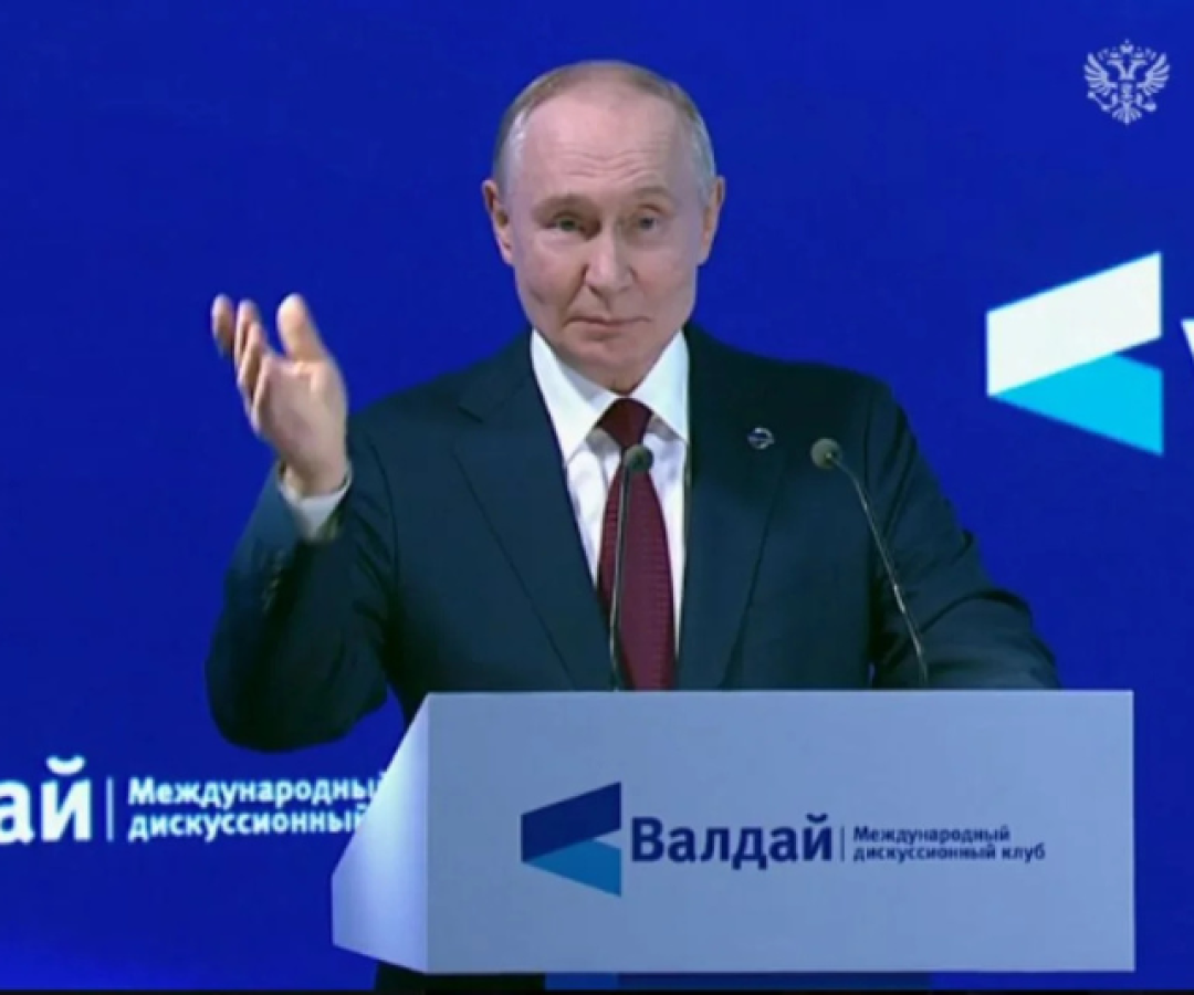 O presidente da Rússia, Vladimir Putin, acusou nesta quinta-feira (2) os líderes europeus de impedirem um acordo de paz entre Moscou...