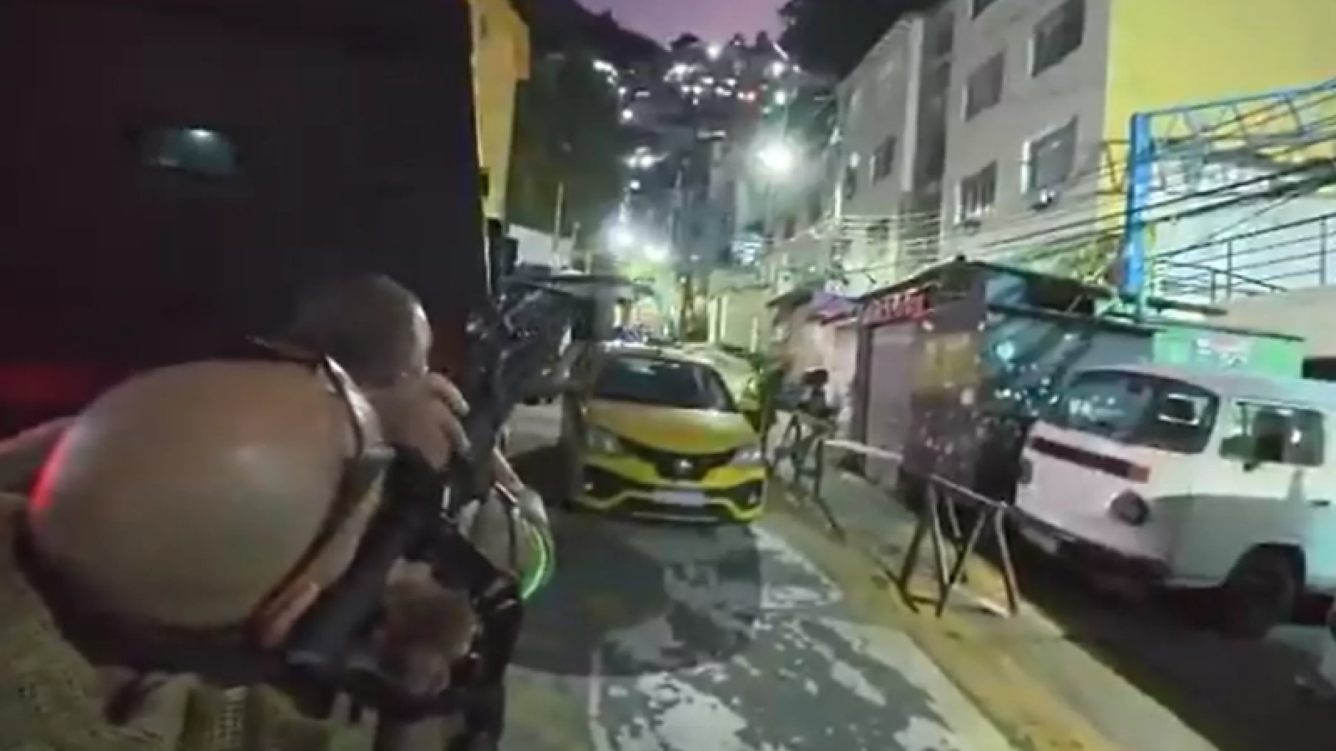 Moradores de Botafogo, na Zona Sul do Rio de Janeiro, viveram momentos de tensão no fim da madrugada desta terça-feira (23)...