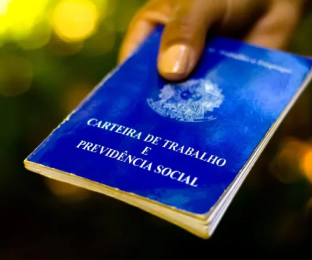O programa Crédito do Trabalhador busca ampliar o acesso ao crédito para empregados do setor privado, promovendo inclusão financeira...