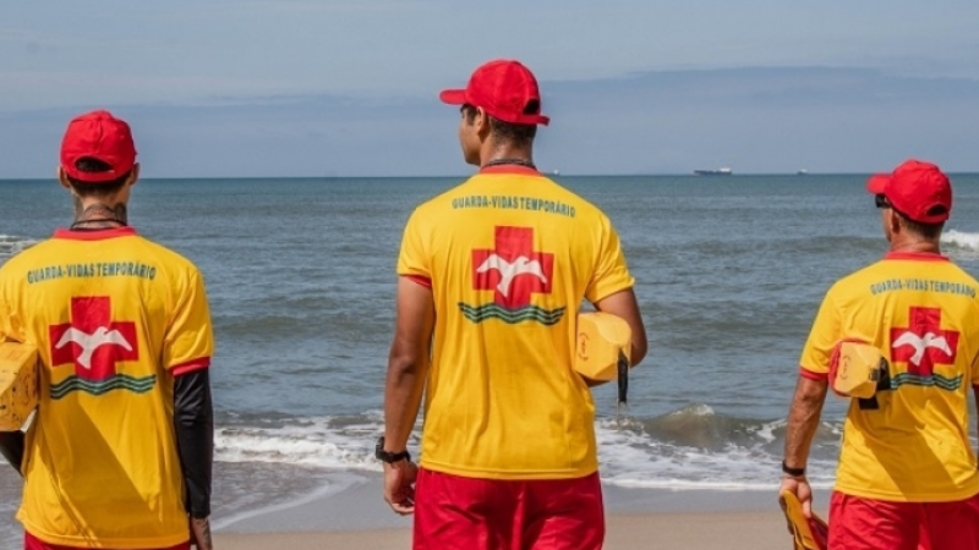 A temporada de verão no litoral de São Paulo já contabiliza 30 mortes por afogamento desde o início da Operação Praia Segura...