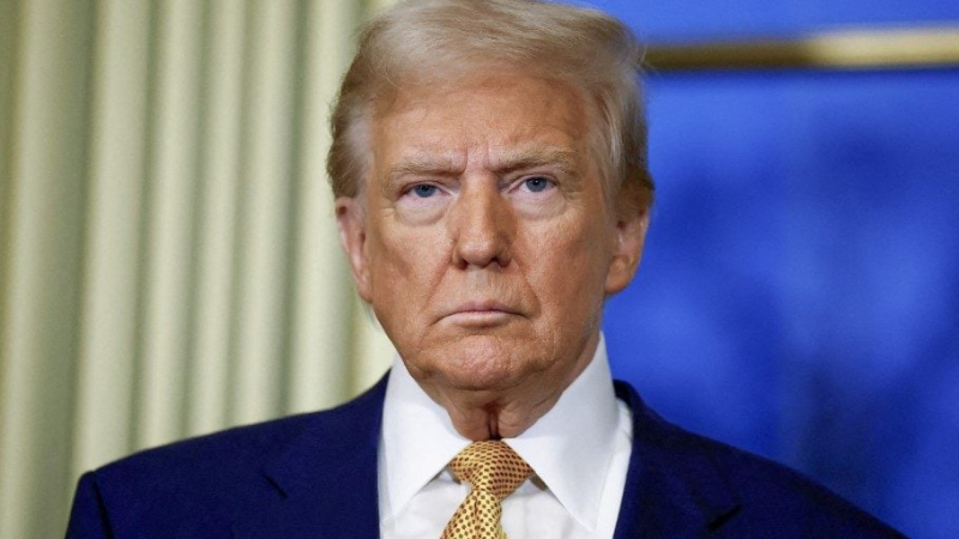 O ex-presidente dos Estados Unidos, Donald Trump, declarou no sábado (18) que dois homens, classificados por ele como “narcoterroristas”...
