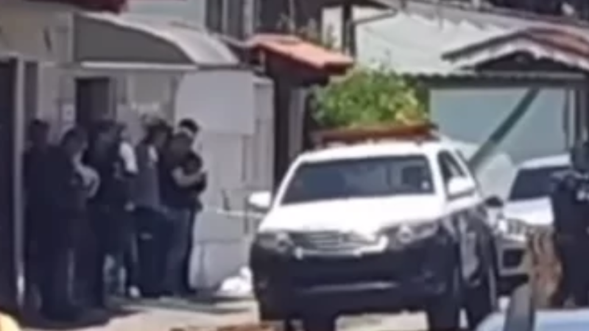 Um homem de 37 anos foi morto pelo próprio vizinho na manhã desta segunda-feira (12) após uma discussão relacionada...