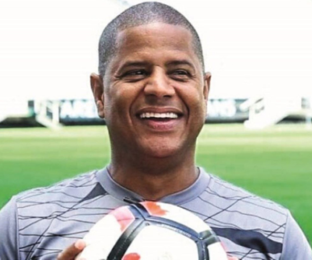 O ex-jogador de futebol Marcelinho Carioca protagonizou uma ação inusitada na tarde desta segunda-feira (29/9), na Mooca...