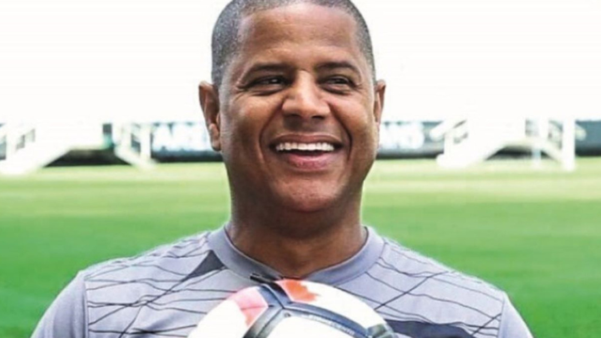 O ex-jogador de futebol Marcelinho Carioca protagonizou uma ação inusitada na tarde desta segunda-feira (29/9), na Mooca...
