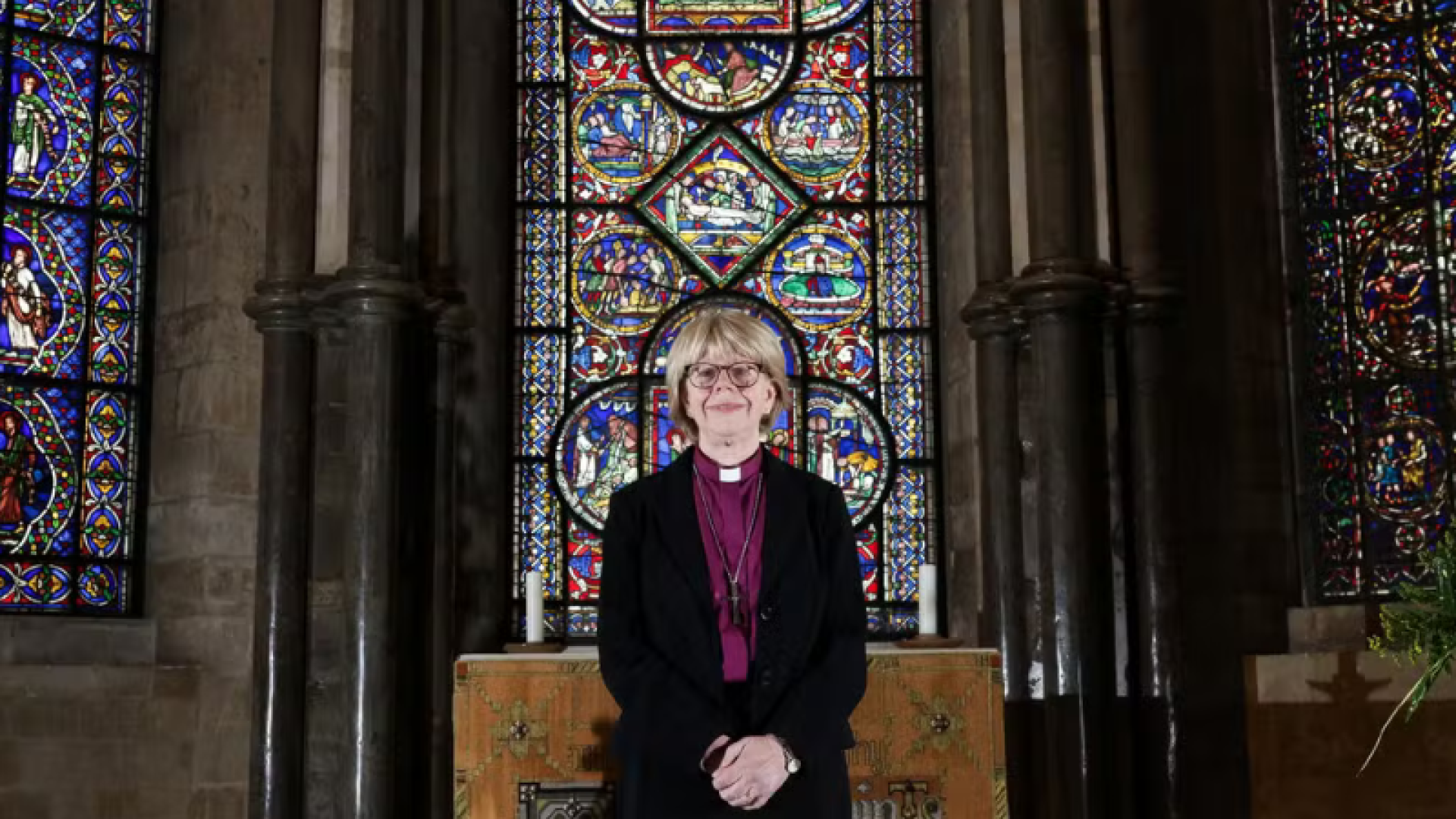 Pela primeira vez em sua história, a Igreja Anglicana será liderada por uma mulher. Sarah Mullally, de 63 anos, mãe de dois filhos...