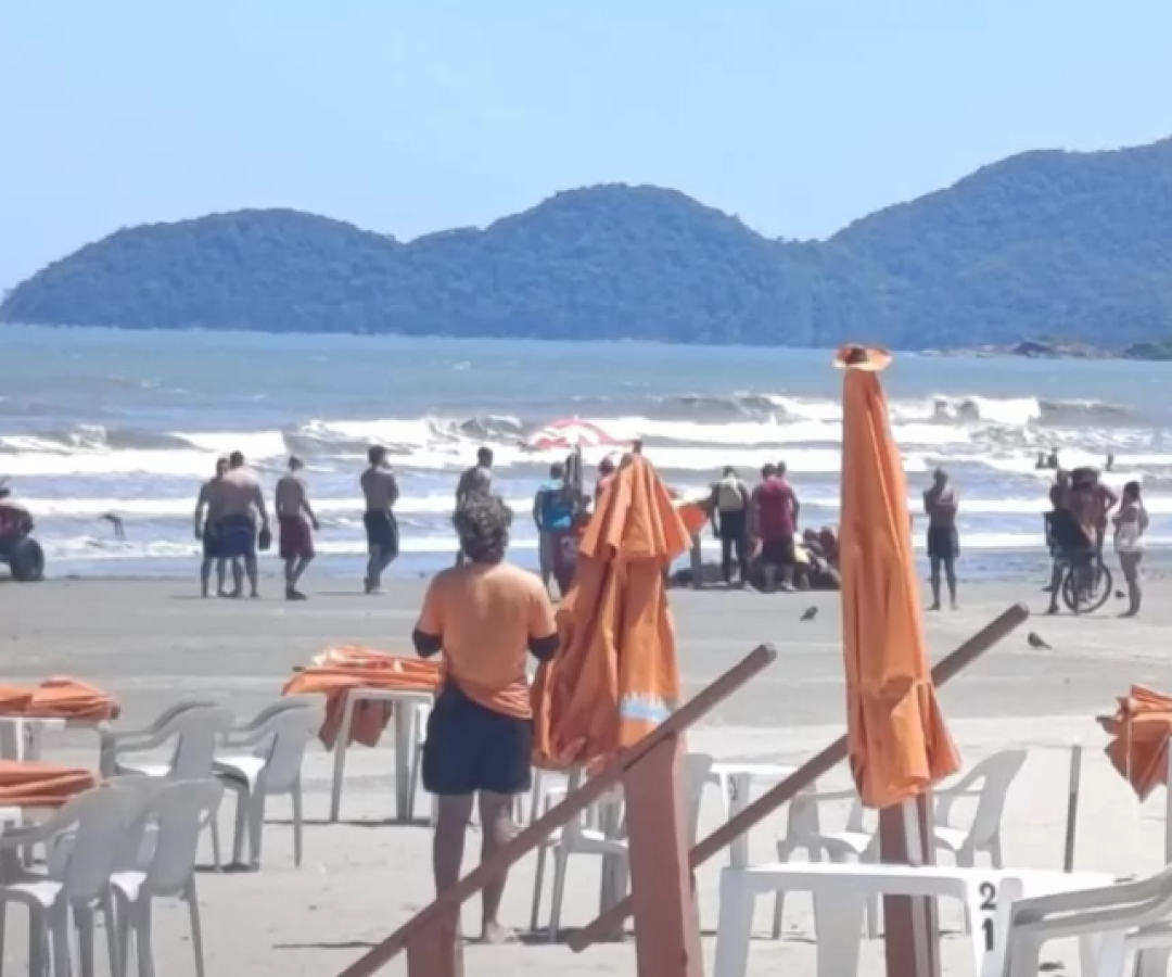 Um turista de 60 anos, morador do Rio Grande do Sul, morreu afogado na tarde desta quinta-feira (11) em uma praia de Peruíbe...