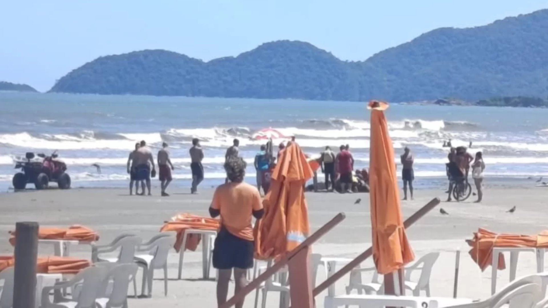 Um turista de 60 anos, morador do Rio Grande do Sul, morreu afogado na tarde desta quinta-feira (11) em uma praia de Peruíbe...