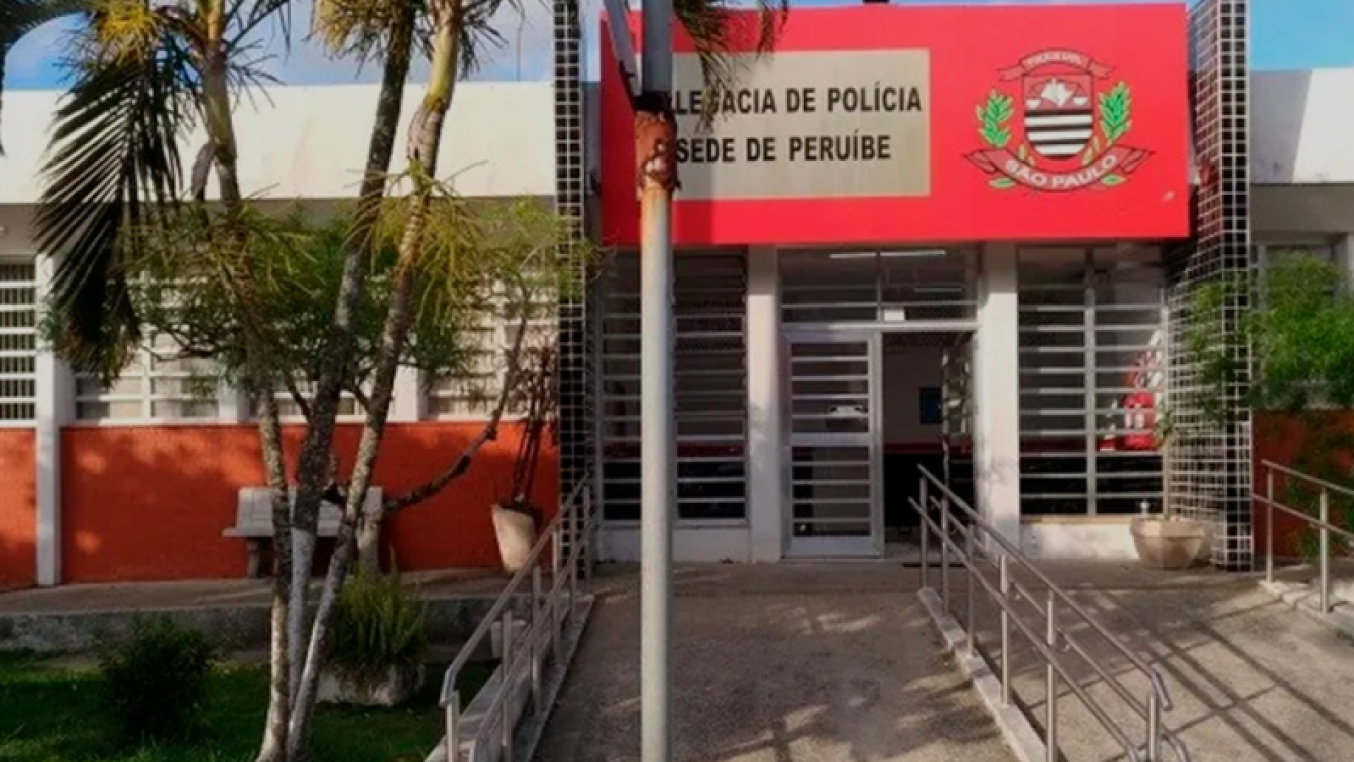 A Polícia Civil investiga o assassinato de Maria José Felix, de 65 anos, que foi morta com golpes de facão dentro de sua própria casa...