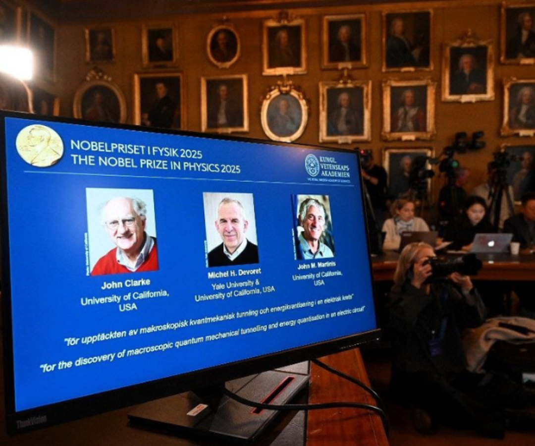John Clarke (Reino Unido), Michel H. Devoret (França) e John M. Martinis (EUA) foram os vencedores do Prêmio Nobel de Física de 2025...
