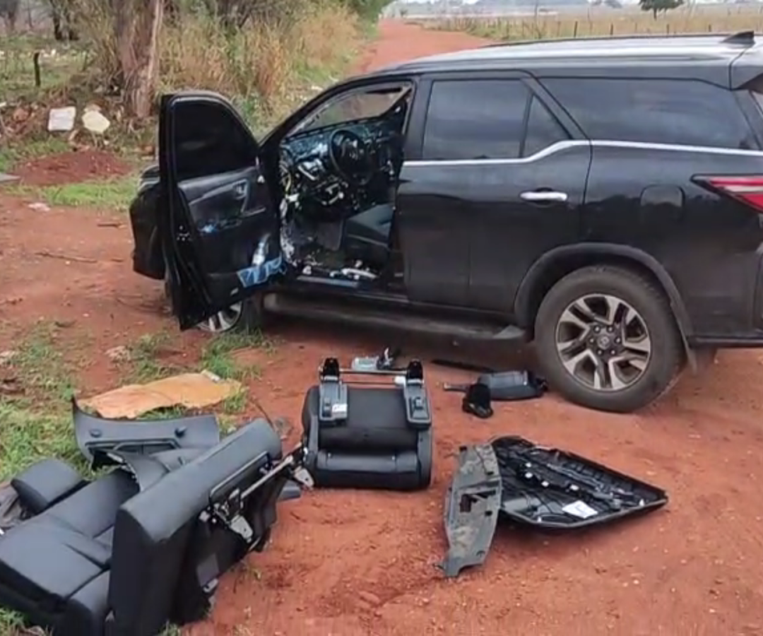 Hilux encontrada em Uberlândia está desmanchada